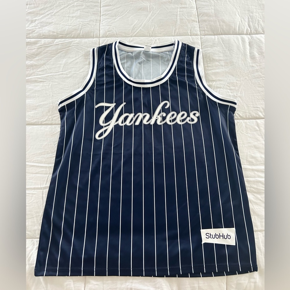 Aaron Judge size extra large tank top jersey. Never worn !
